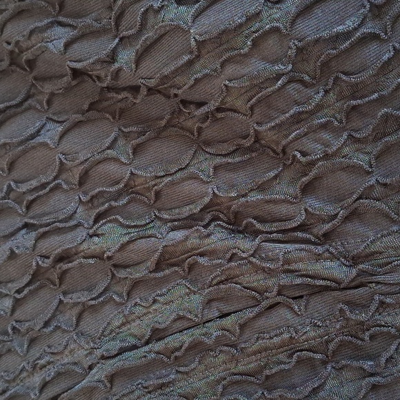 SHEIN Neck Cut Out Asymmetrical Top - Picture 9 of 16